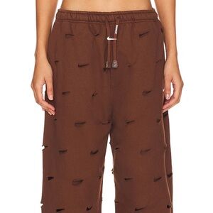Jacquemus x nike swoosh sweatpants